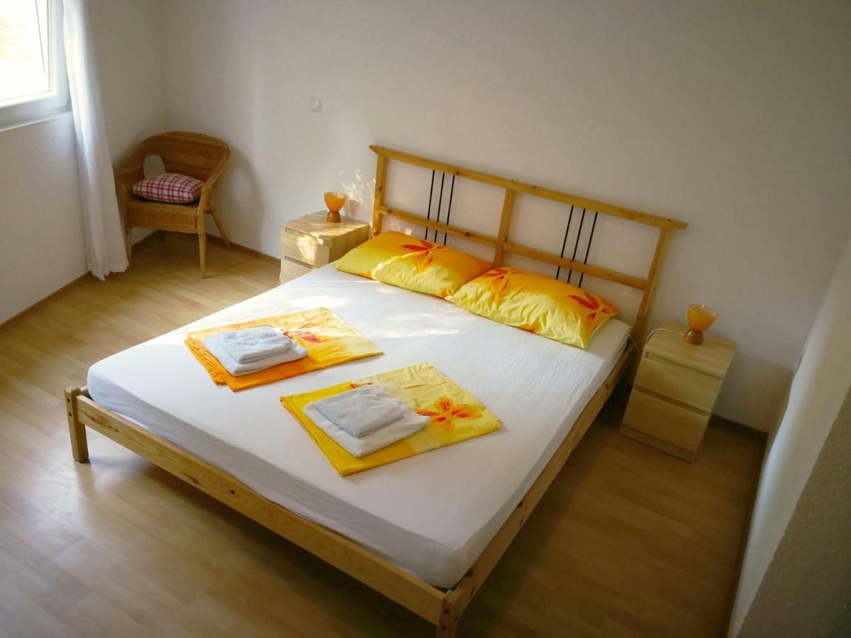 Family Friendly Apartments Island Rab Kampor 外观 照片