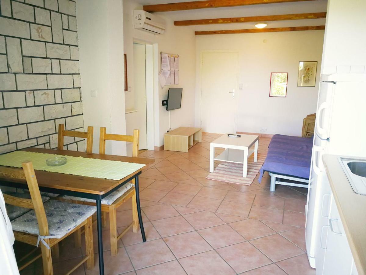 Family Friendly Apartments Island Rab Kampor 外观 照片