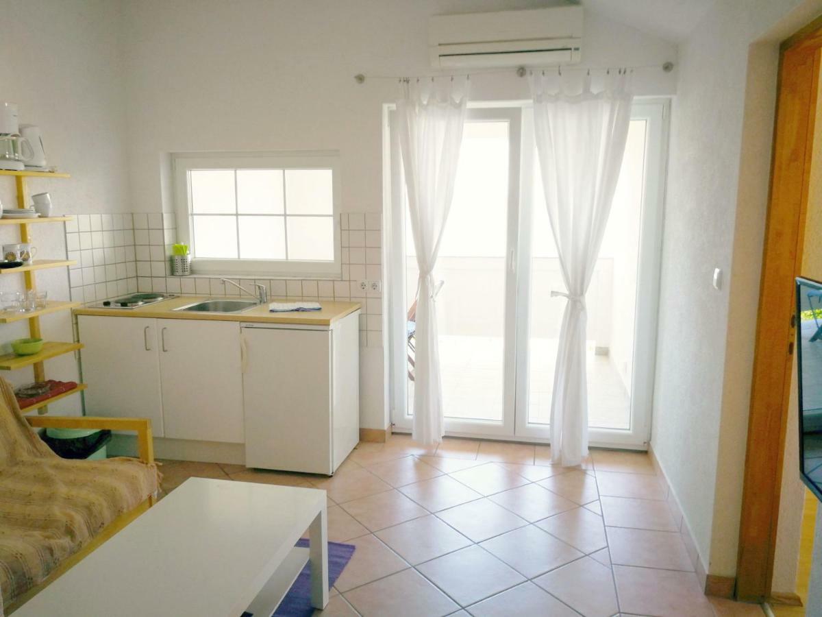 Family Friendly Apartments Island Rab Kampor 外观 照片