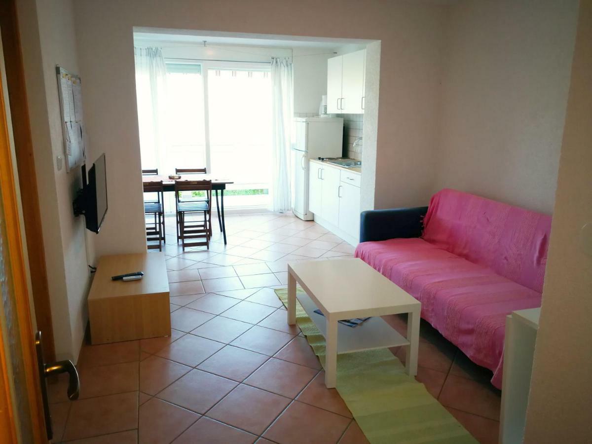 Family Friendly Apartments Island Rab Kampor 外观 照片
