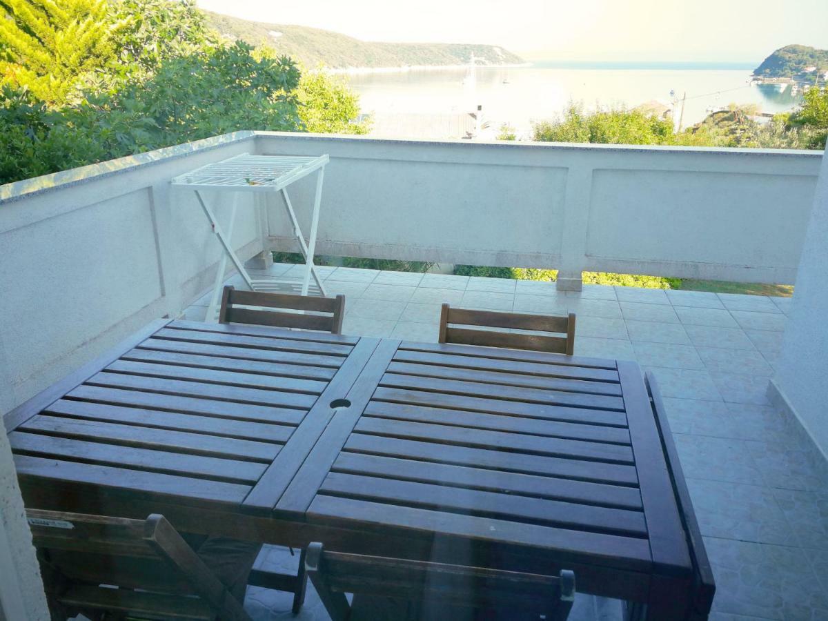 Family Friendly Apartments Island Rab Kampor 外观 照片